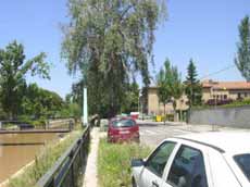Fotograf�a del estado actual de uno de los m�rgenes del canal.