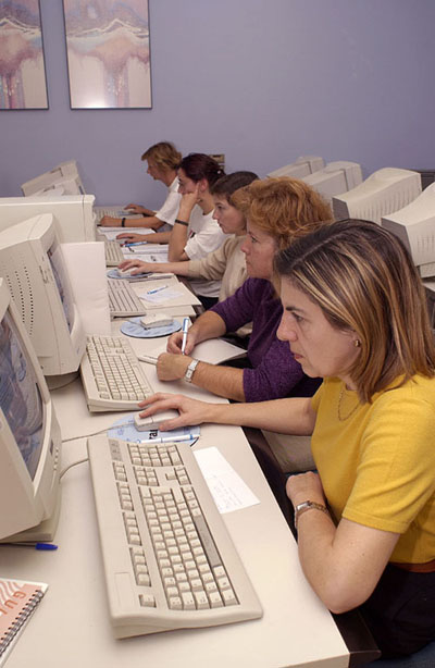 Imagen ampliada de clase de inform�tica