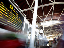 como llegar en avion a zaragoza