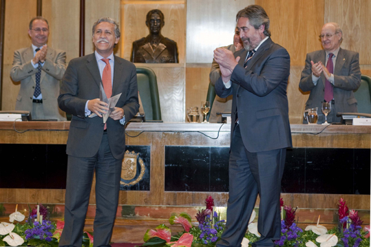 Acto Oficial