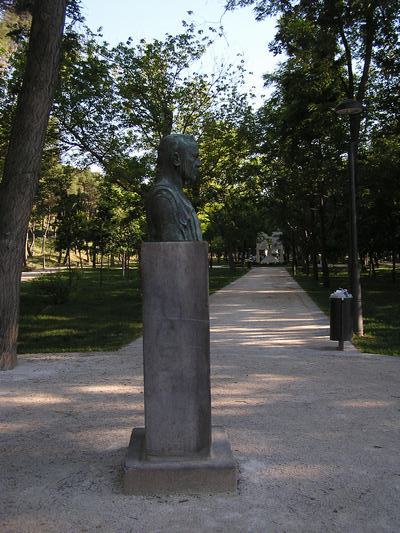 Monumento a Joaquín Dicenta