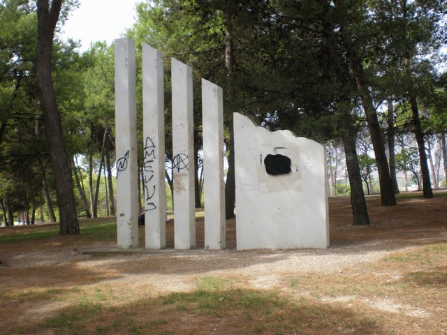 Monumento a los aragoneses en campos de concentración alemanes