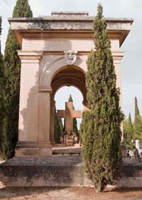 Pante?n de las familias Ascaso y Moncasi