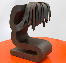 Escultura ganadora concuros Memorial Víctimas Violencia Machista