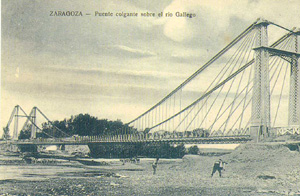 Puente colgante sobre el rio Gallego