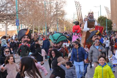 cabezudos corriendo echegaray