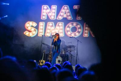 Nat Simons & Aurora Beltrán