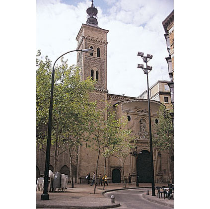 IGLESIA PARROQUIAL DE SAN MIGUEL DE LOS NAVARROS