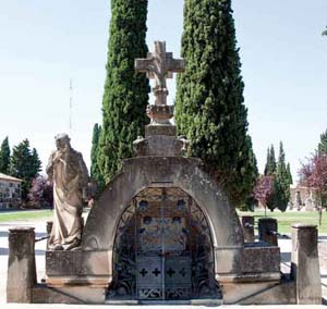 Panteón de la Familia Gardeta-Guinda