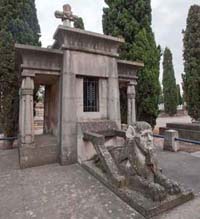 Panteón de la familia Herrero