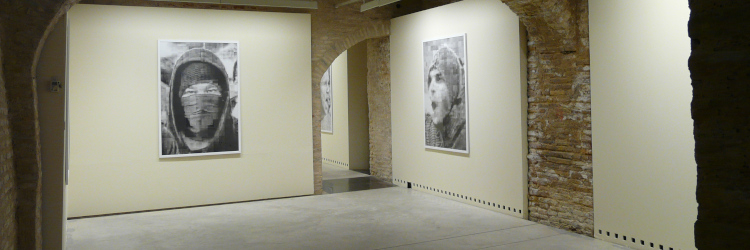 Exposición en el interior de la Casa de los Morlanes