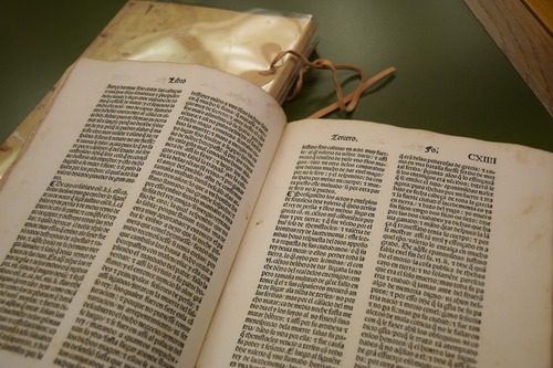 imagen del documento de Descripción de los canales Imperial de Aragón i Real de Tauste... / por... el Conde de Sástago; [tomo I]. -- Zaragoza: por Francisco Magallón, 1796. Signatura A 399