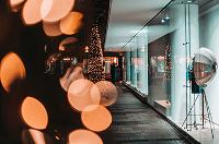 Planificación creativa para escaparates navideños